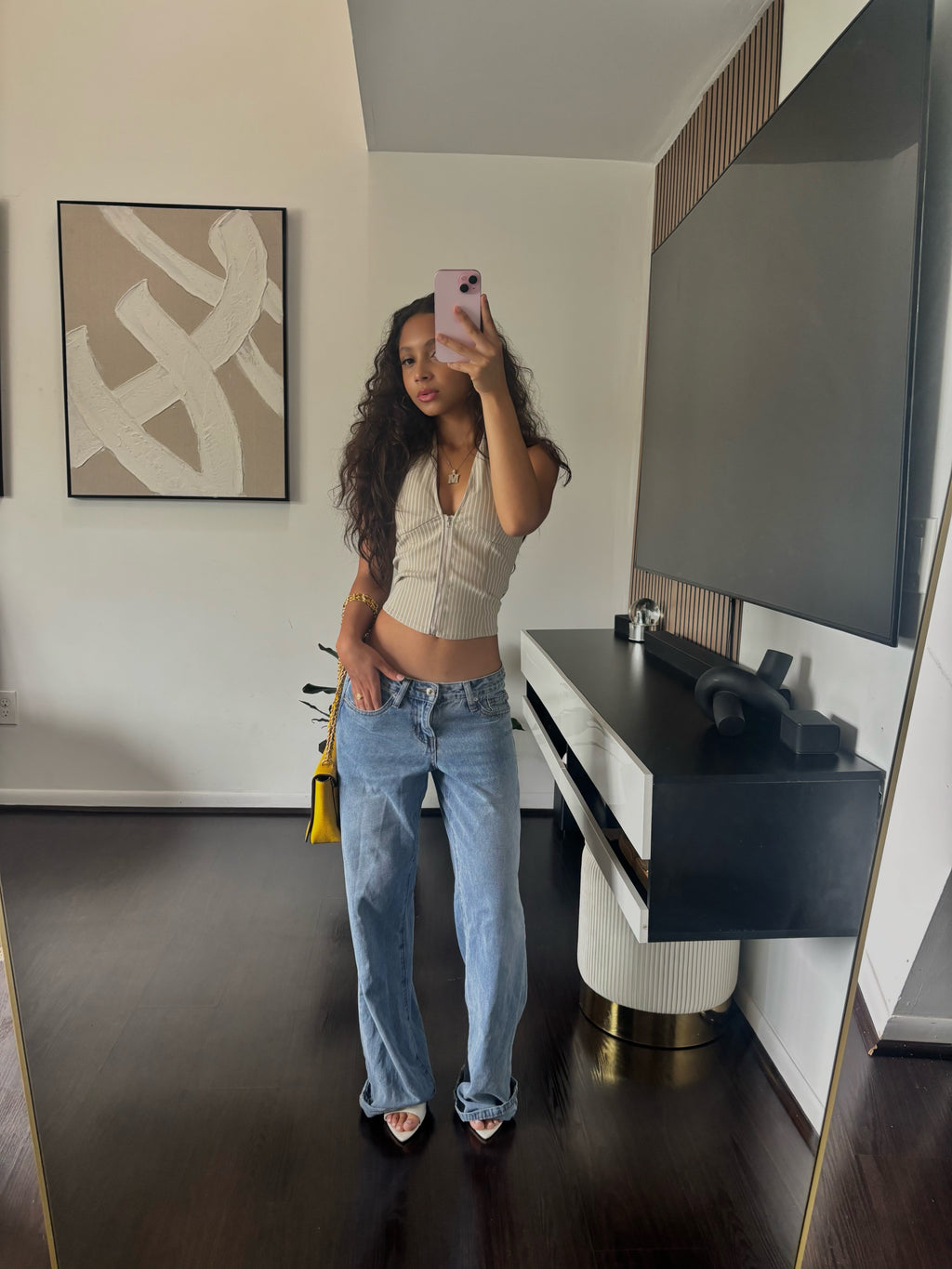 The bella top