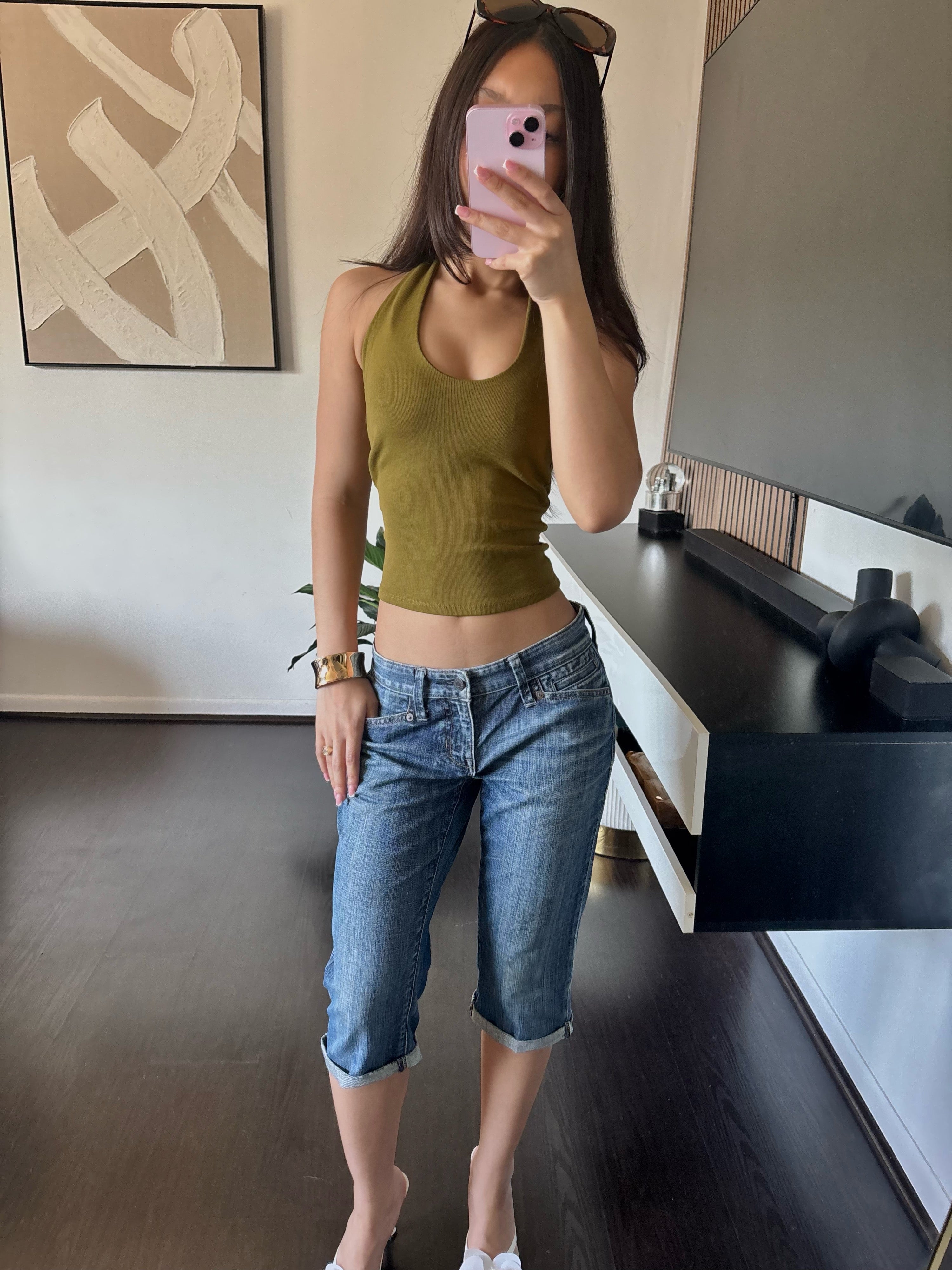 low-rise washed capris