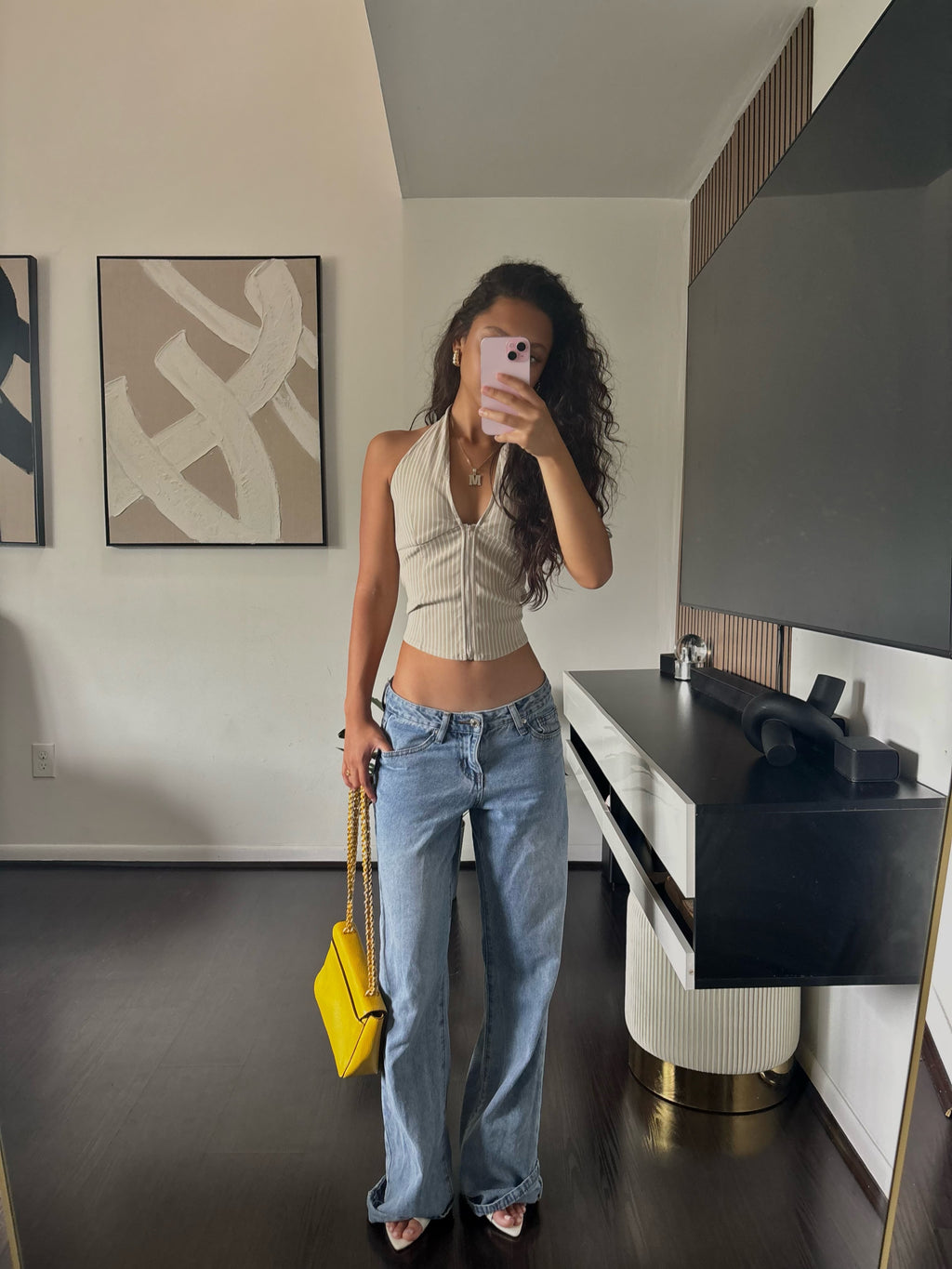 The bella top