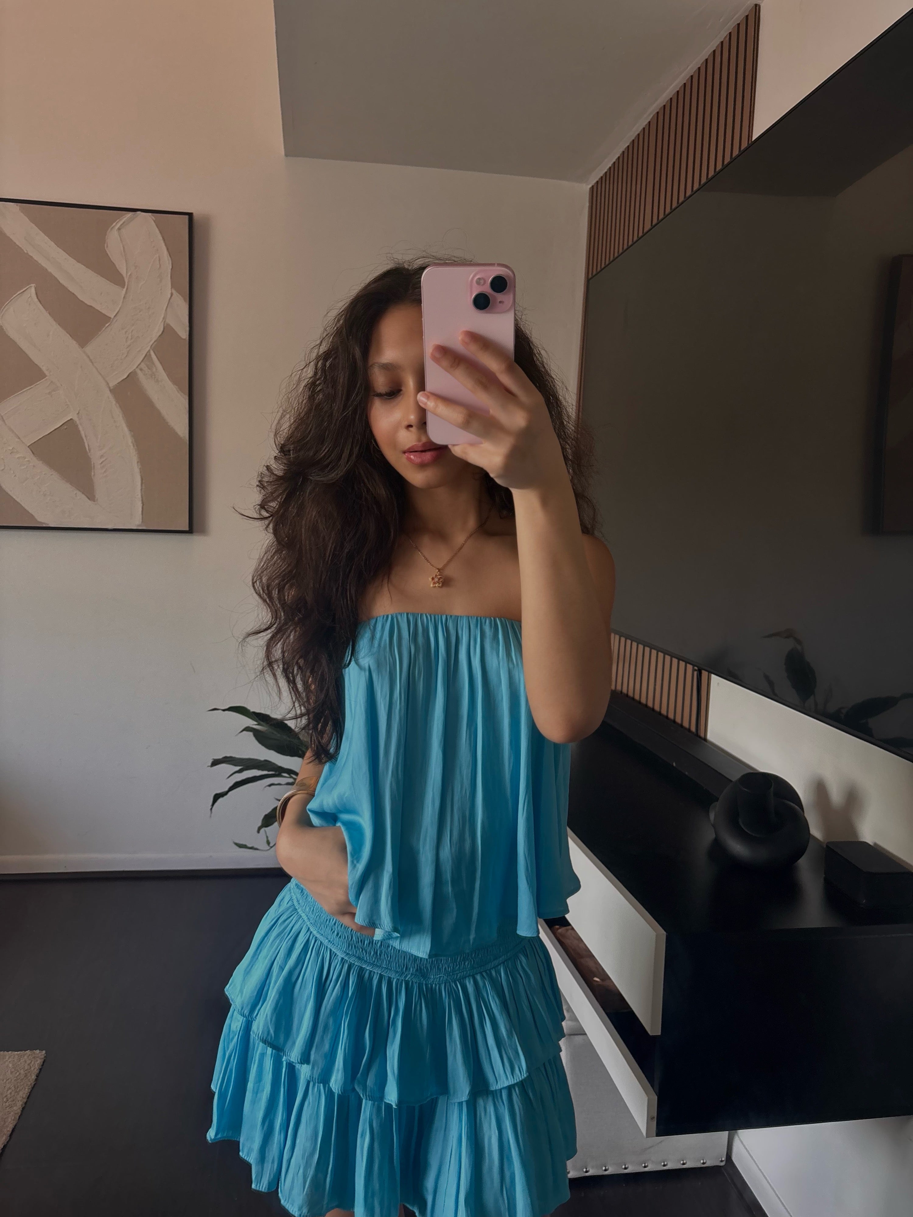 2000s Sky Muse