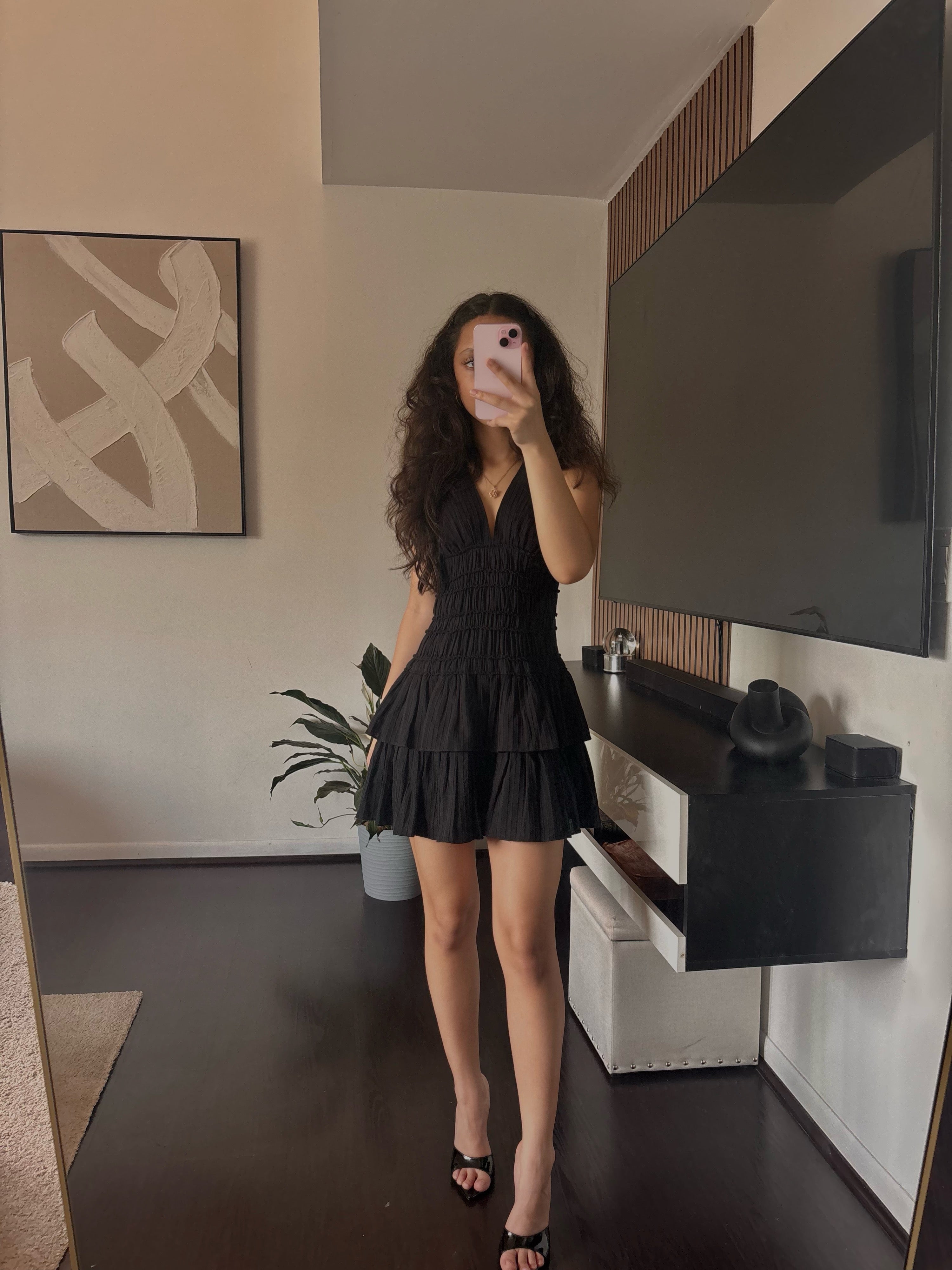 200s black dress