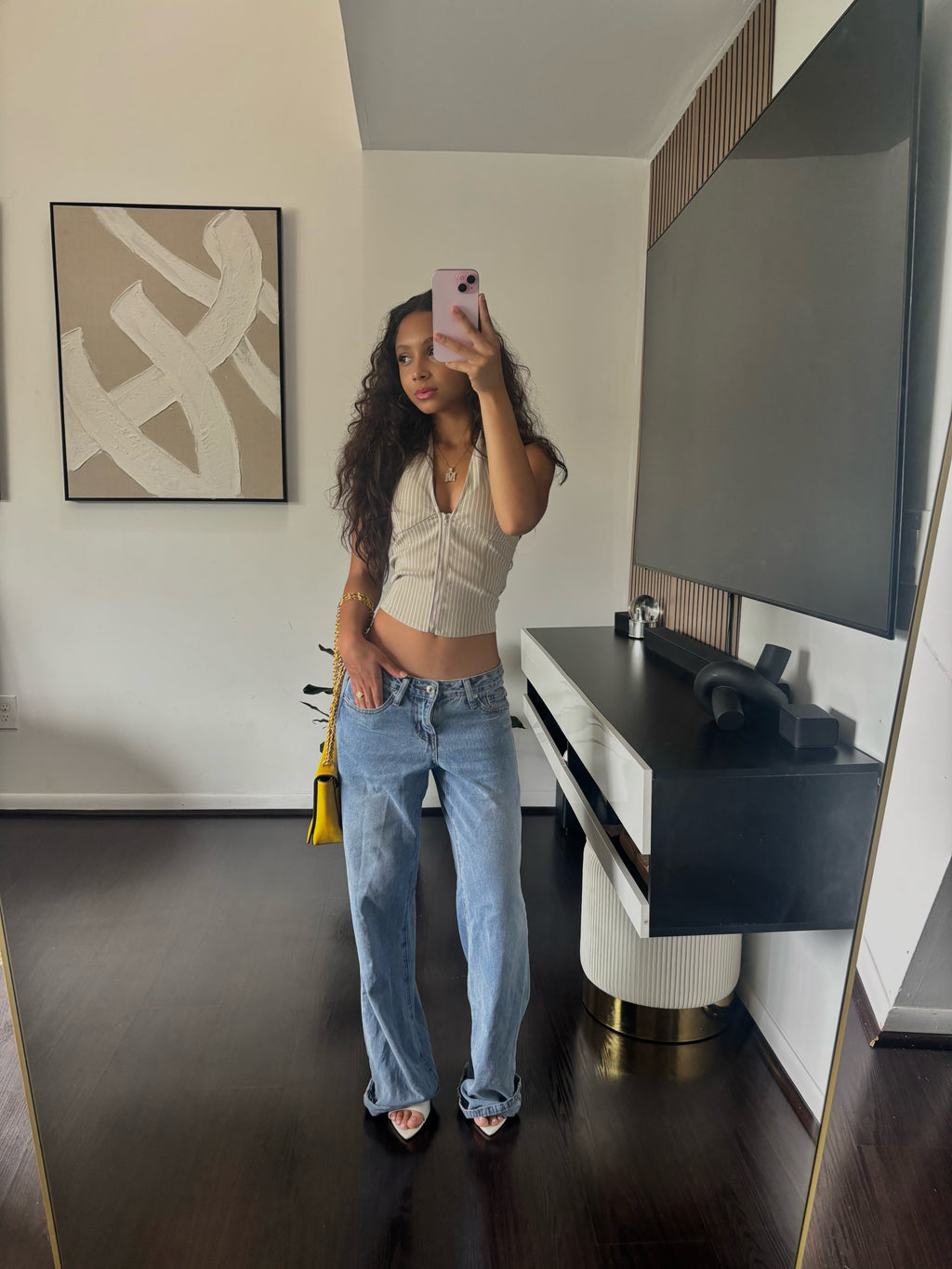 The bella top