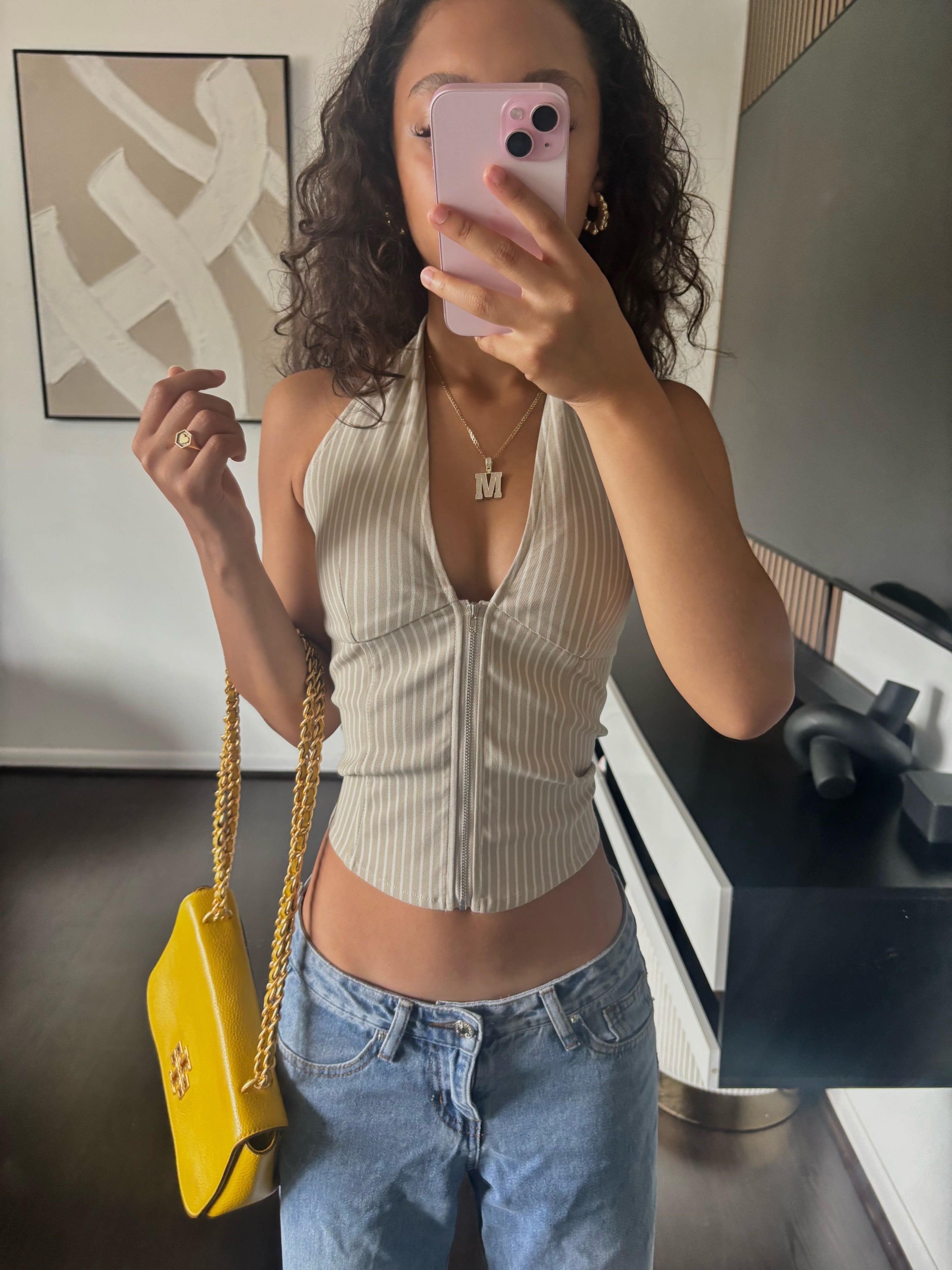 The bella top