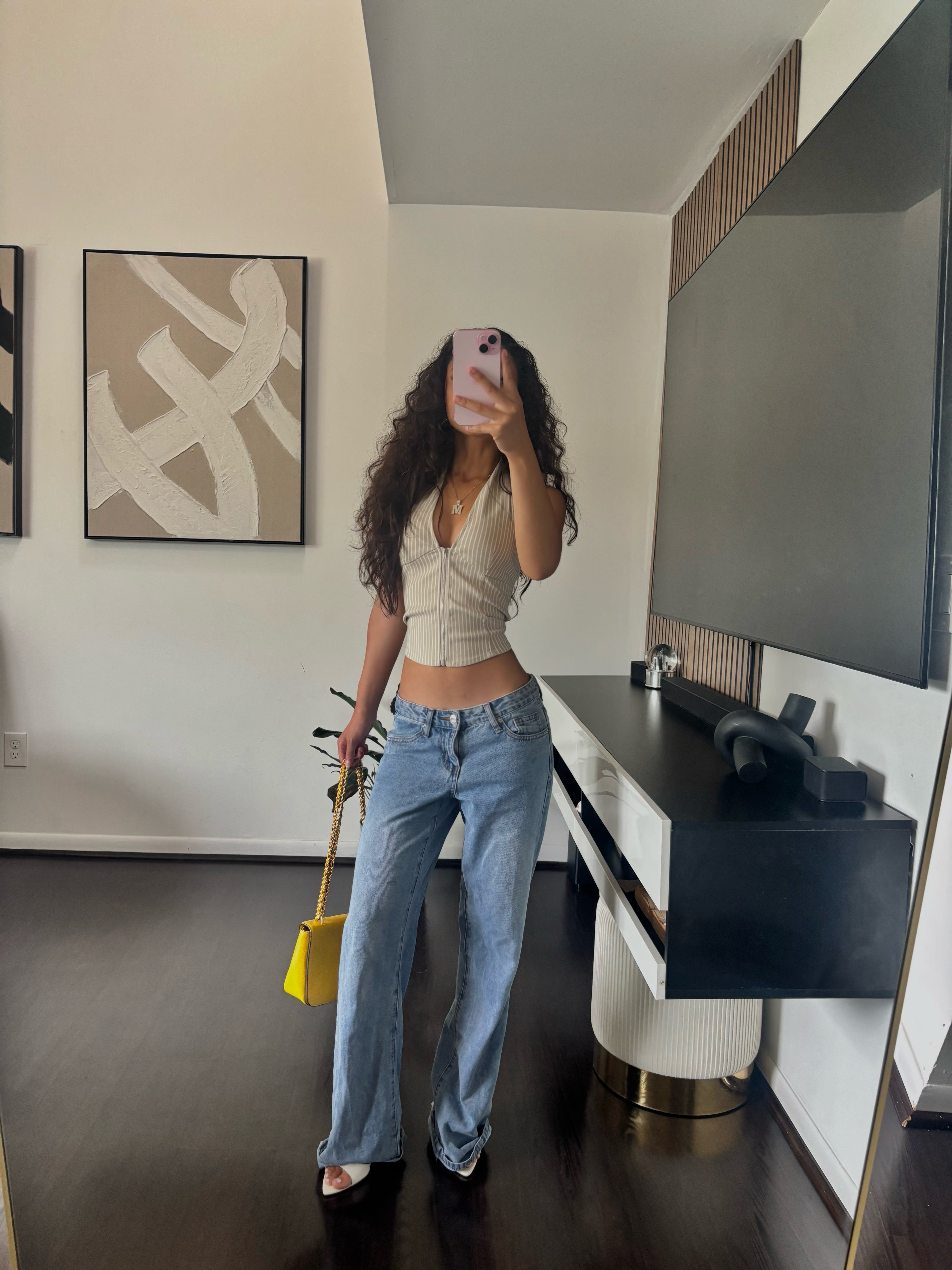 The bella top
