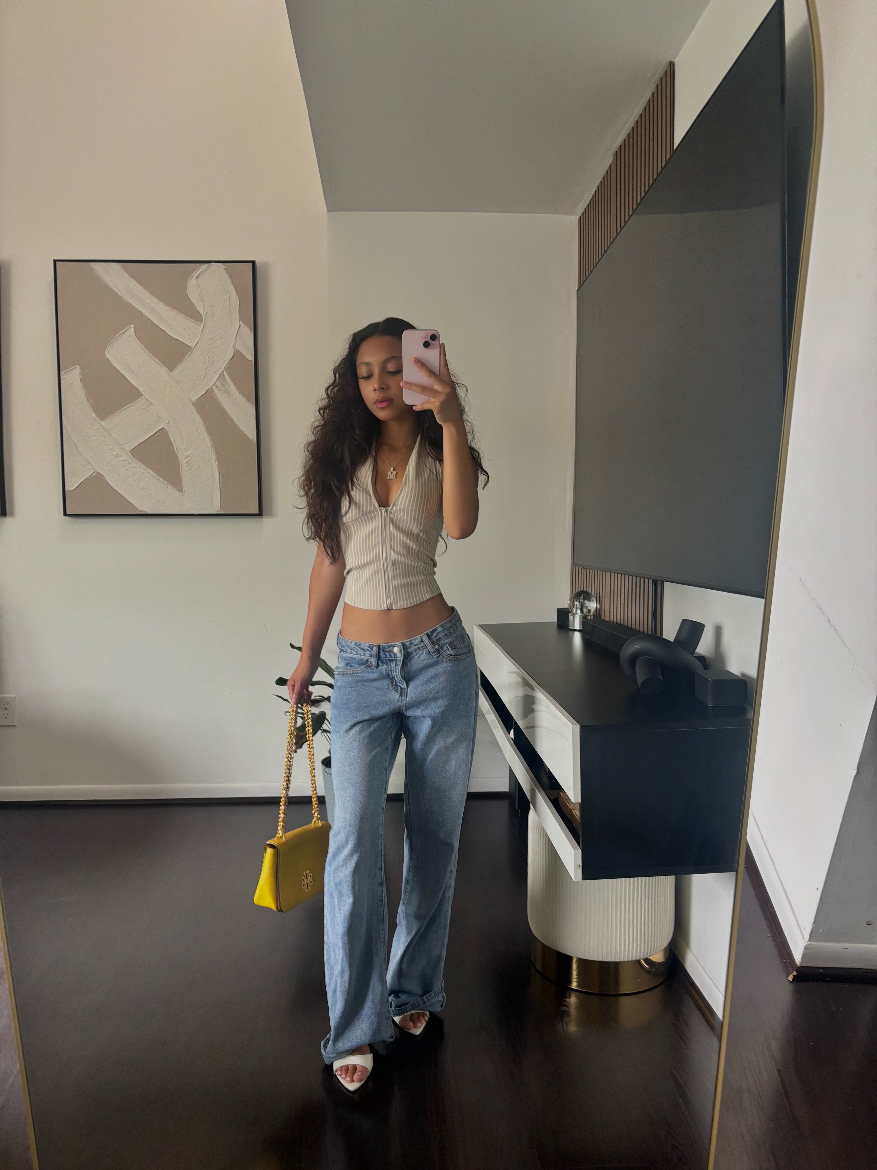 The bella top