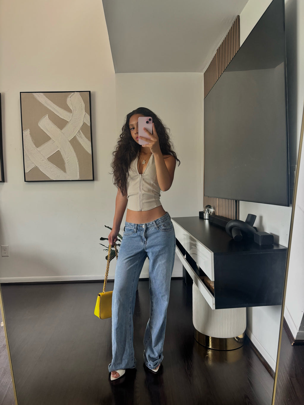 The bella top