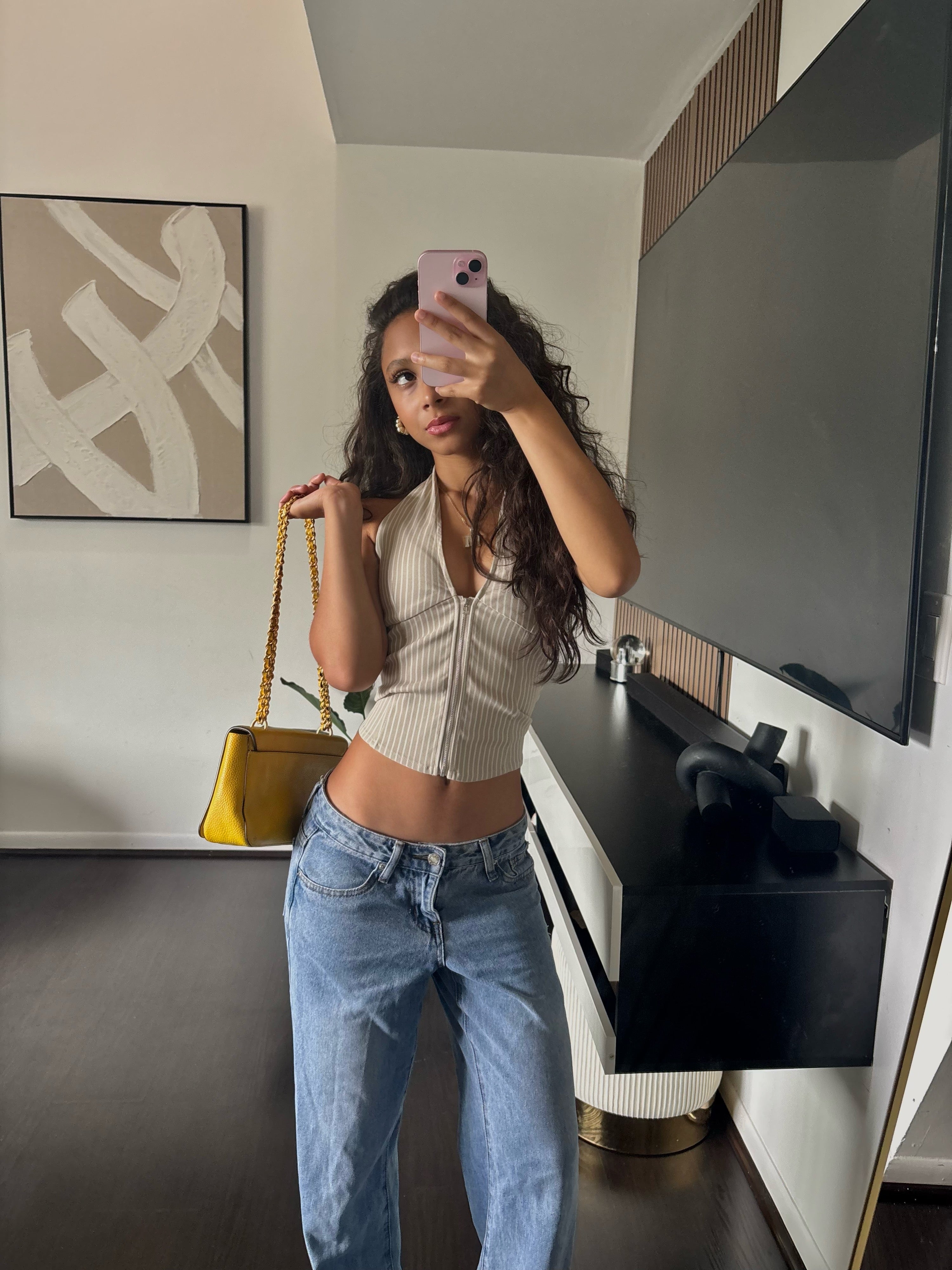 The bella top
