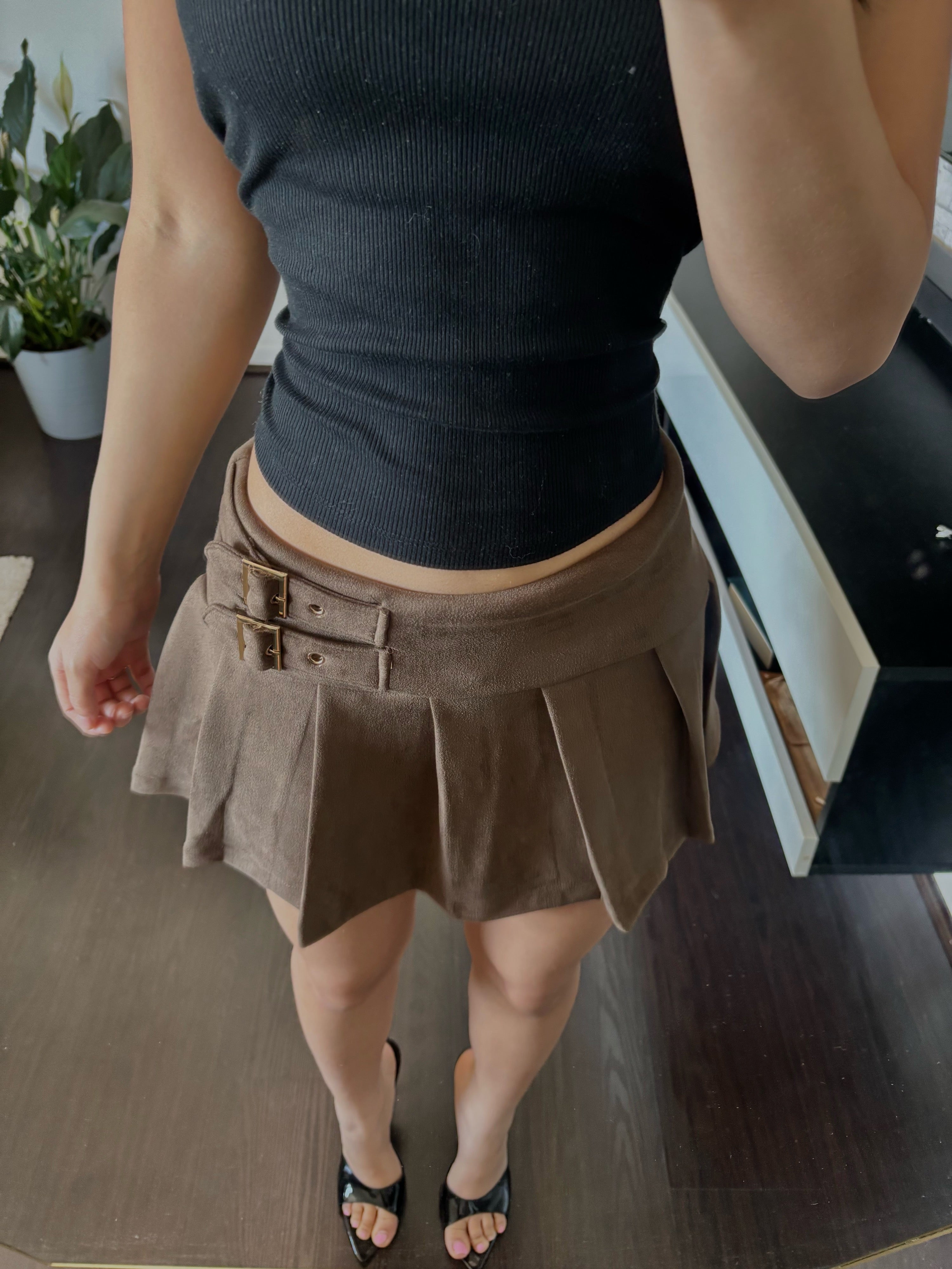y2k mini skirt